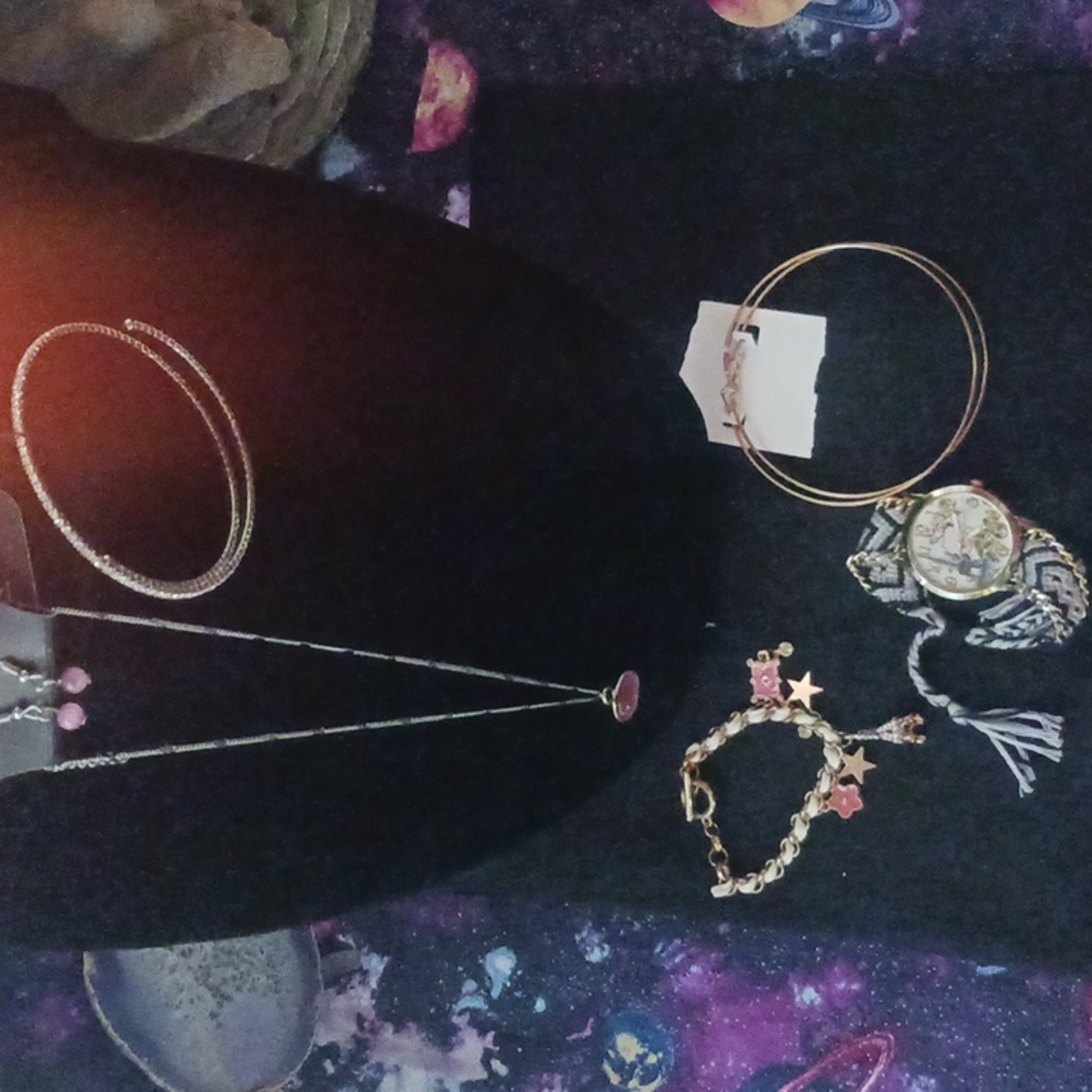 2 Paparazzi Jewelry Sets